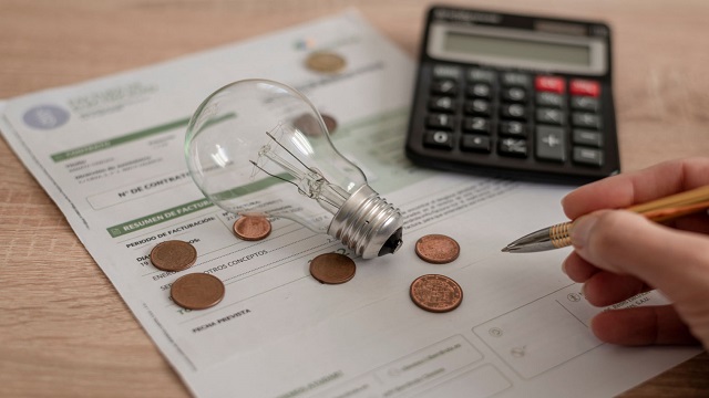 Comercio cerrado en Santa Fe debido al alto costo de la electricidad.