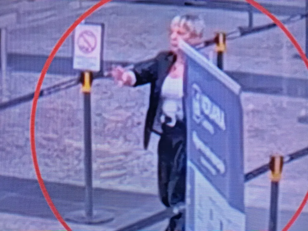 La vice jefa de Aduana en Aeroparque arma un carril especial para Laura Arrieta y sus valijas