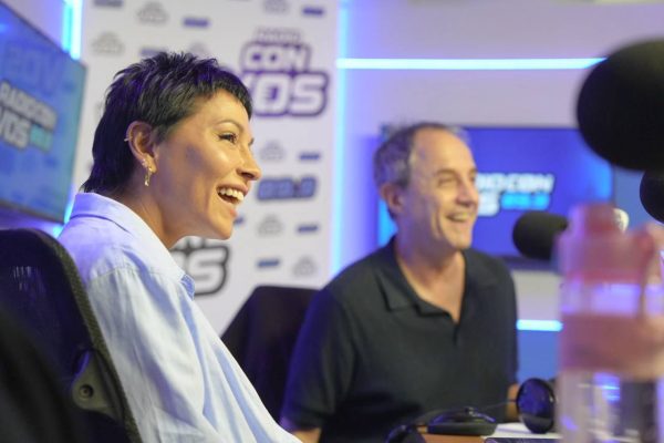 Mayra Mendoza en entrevista con Ernesto Tenembaum hablando sobre la situación económica de Argentina en 2026.